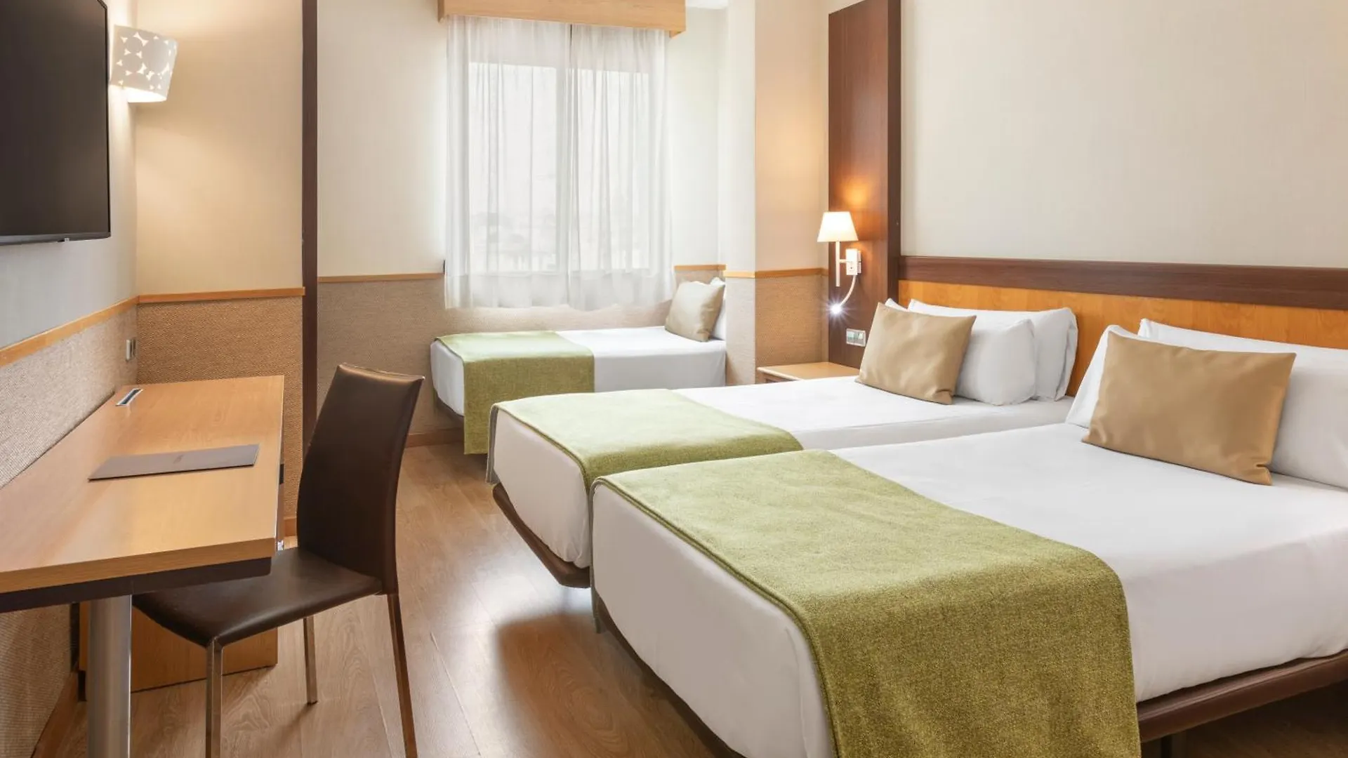 Catalonia Giralda Hotel Sevilha