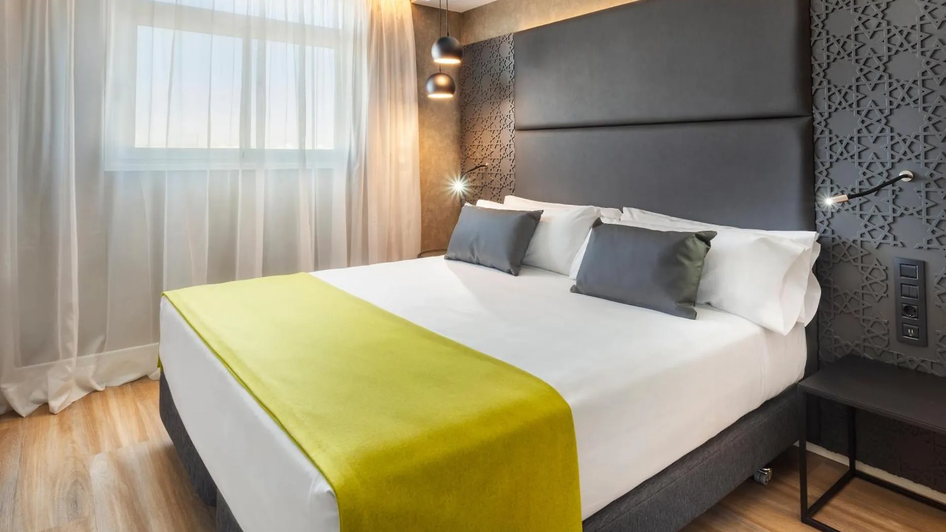 Catalonia Giralda Hotel Sevilla