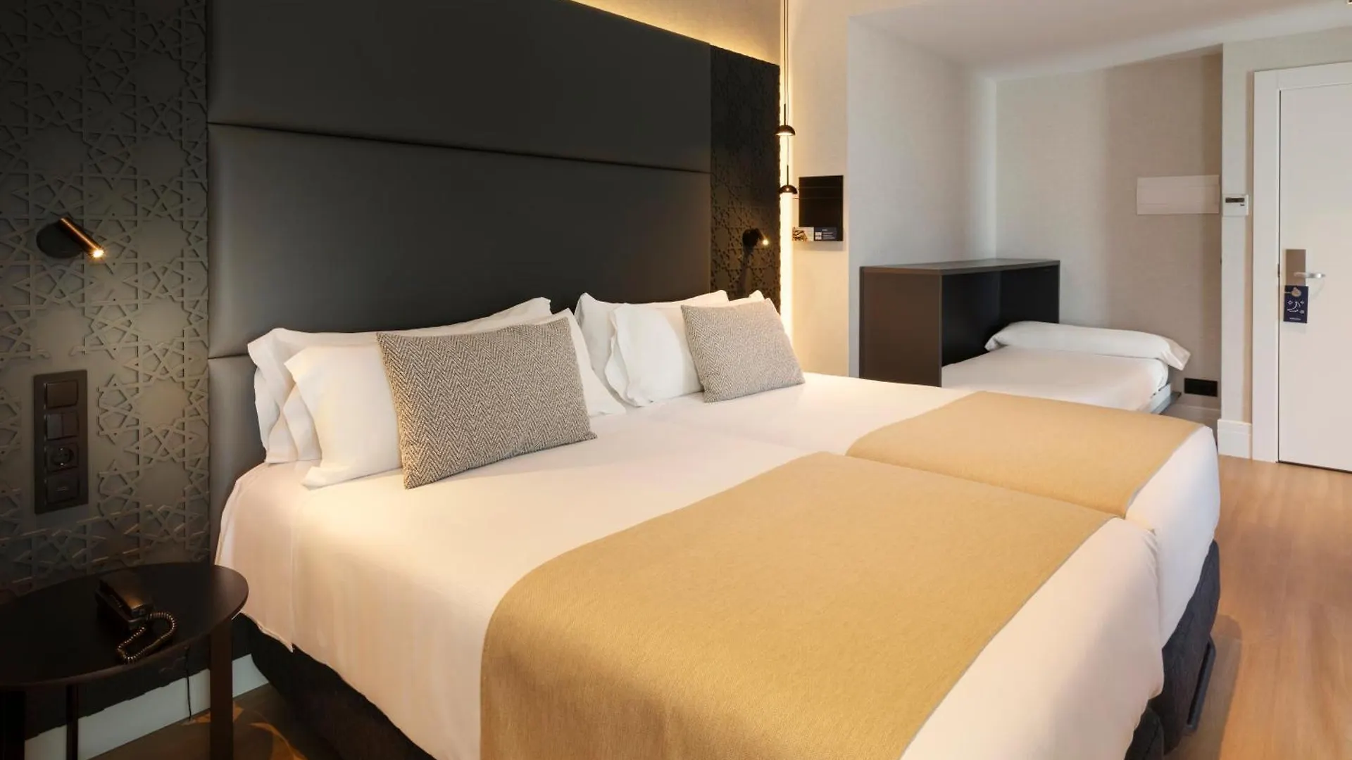 Catalonia Giralda Hotel Seville